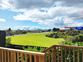 Stunning Townhouse with VIEW